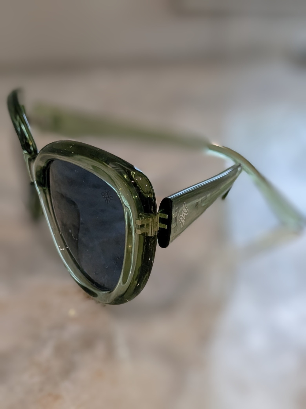 Simply Vera Vera Wang Green Oversized Cat Eye Sunglasses